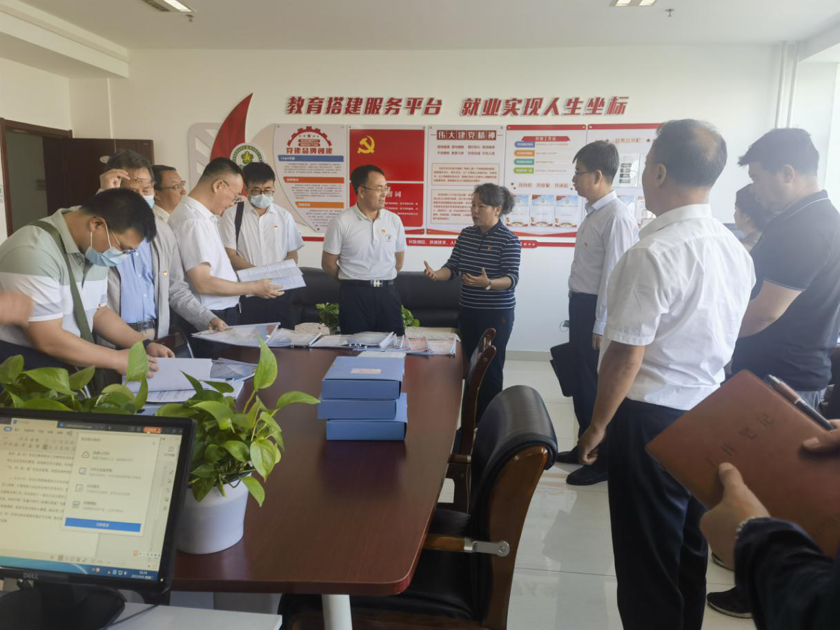 自治区残联“开门纳谏”邀请政协委员 及相关部门现场督导建议提案办理工作(图3)